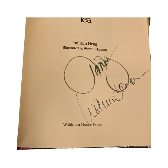 A Cup of Christmas Tea Tom Hegg Hardcover Autographed Copy 1982 - Picture 7 of 9